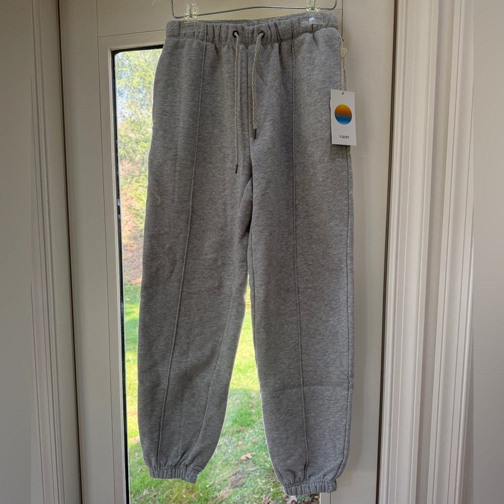 Vuori Women’s Gray Joggers